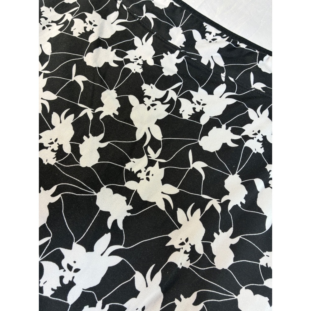 Tranquility Colorado Clothing Skort Black White Floral Print Medium Activewear - Picture 7 of 9